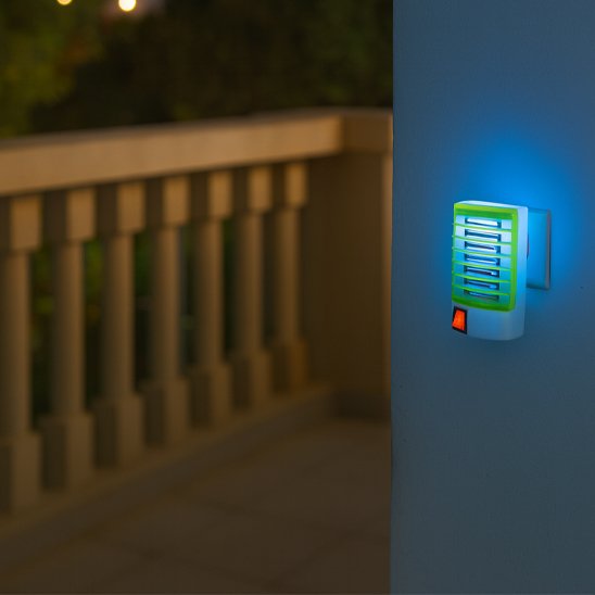 Lampe anti moustique avec lumière bleue